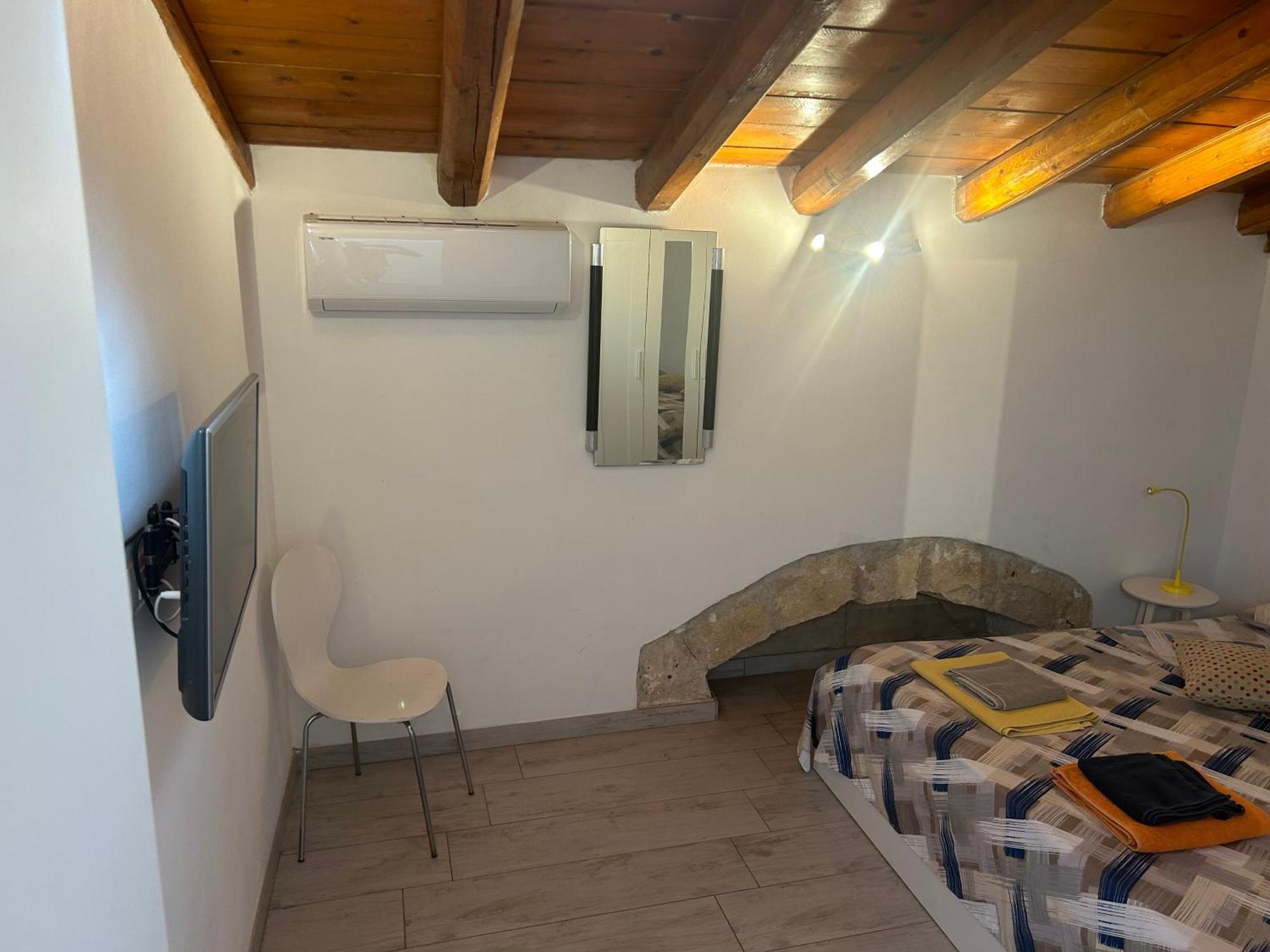 Deni'S Apartments Συρακούσες Εξωτερικό φωτογραφία